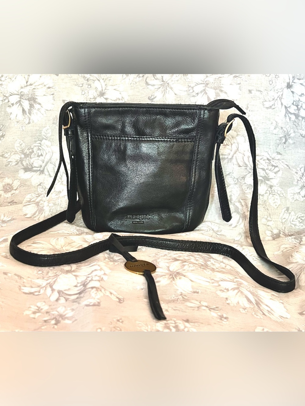 🌷Margot New York Black Leather Crossbody Bag Minimalist Purse NWOT🌷